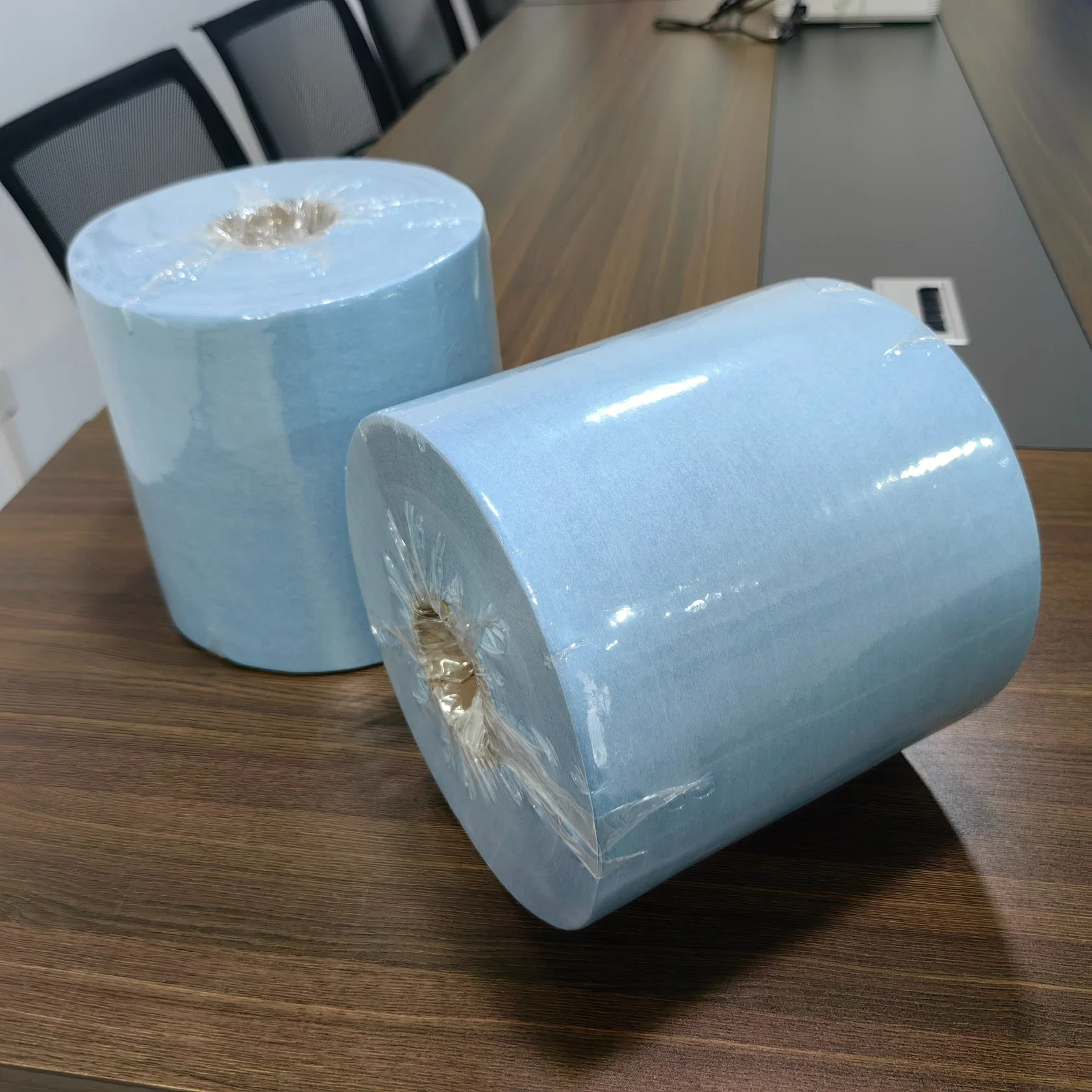 Industrial Rolls Wiping Disposable Blue Enhanced Cleanroom Paper