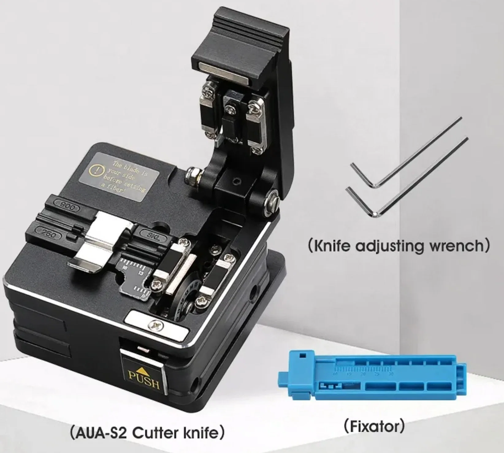 طقم أدوات ألياف بصرية من ألياف FTTH AUA-S2 طاقة بصرية من ألياف كليفر محدد مواقع الأخطاء المرئية للعداد 10MW مع وحدات منزعة