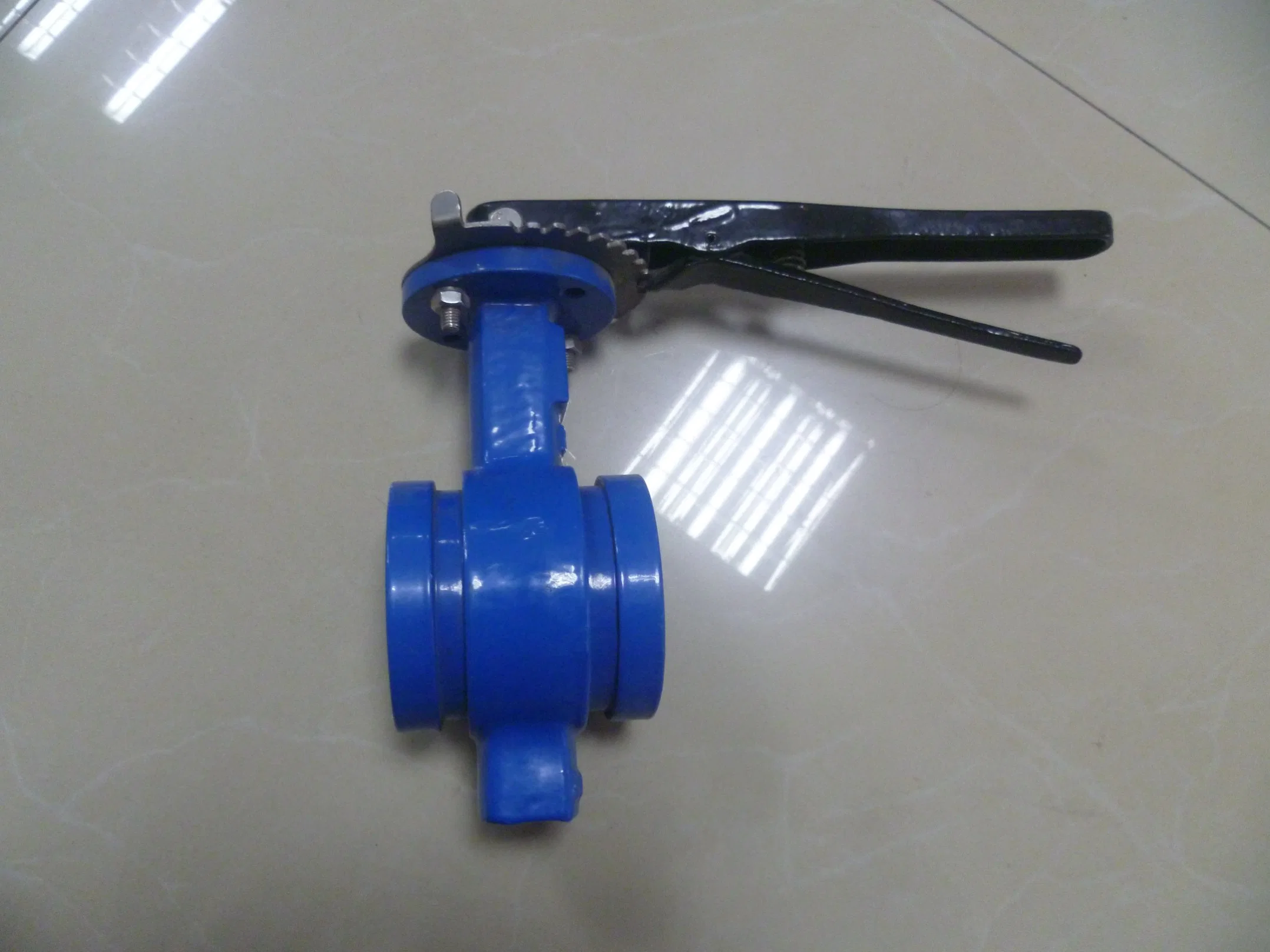 DIN/BS/Uni/ISO/ANSI Concentric Grooved End Butterfly Valve