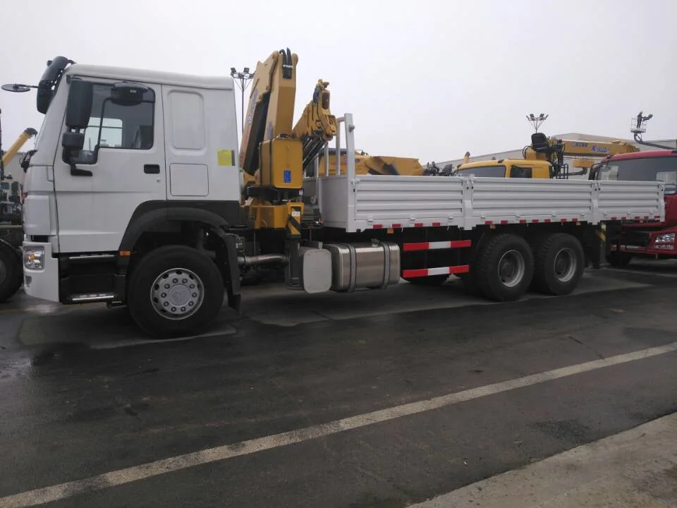 SINOTRUK 6X4 montierter Kranwagen 10 Tonnen gefaltetem Teleskopausleger