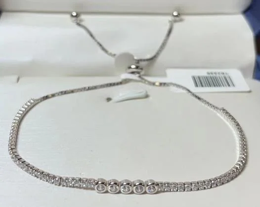 Bijoux Fashion Silver Infinity Bezel Bracelet