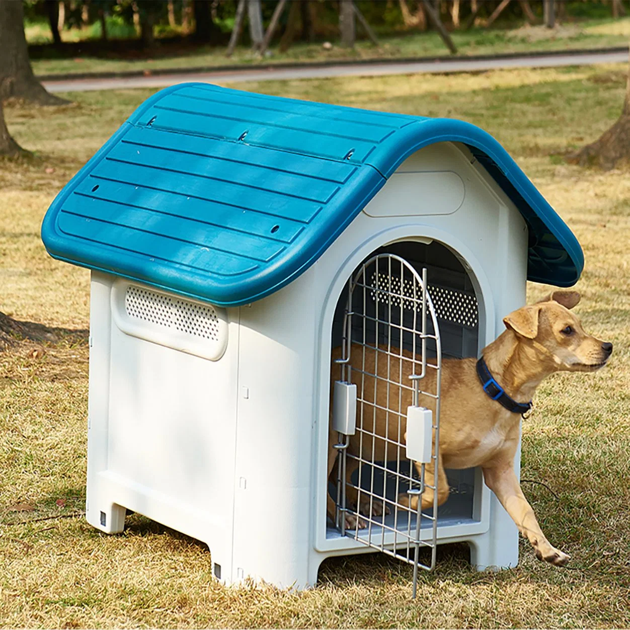 Umweltfreundlich Wasserdicht Günstige Moderne Kleine / Welpen Abnehmbare Hundezwinger Outdoor Komfortabel Lüften Luxus Kunststoff Hund Käfig Haustier Haus für Garten im Garten
