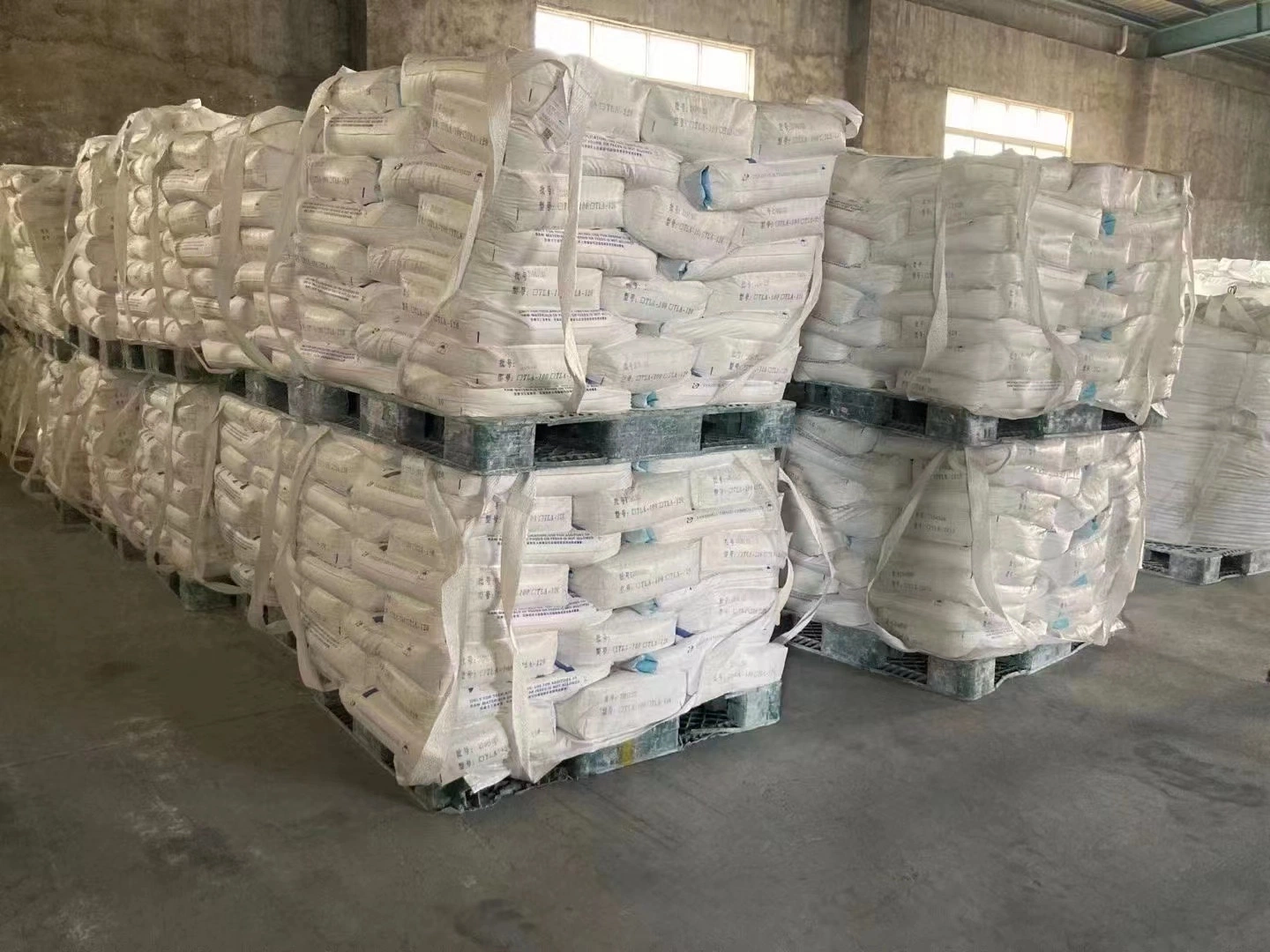 Anatase Titanium Dioxide with Low Price for Ceramic/Enamel Making