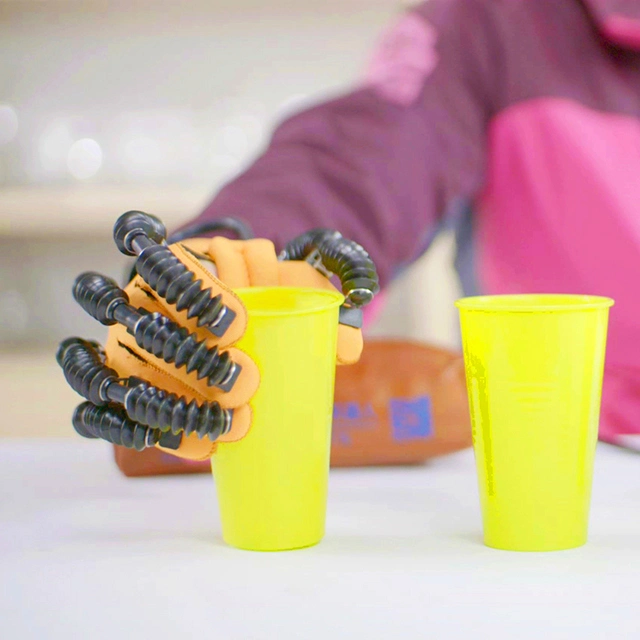 Système de réadaptation des mains réadaptation des jeux des mains robotique équipement de thérapie des mains Pour les patients victimes d'AVC