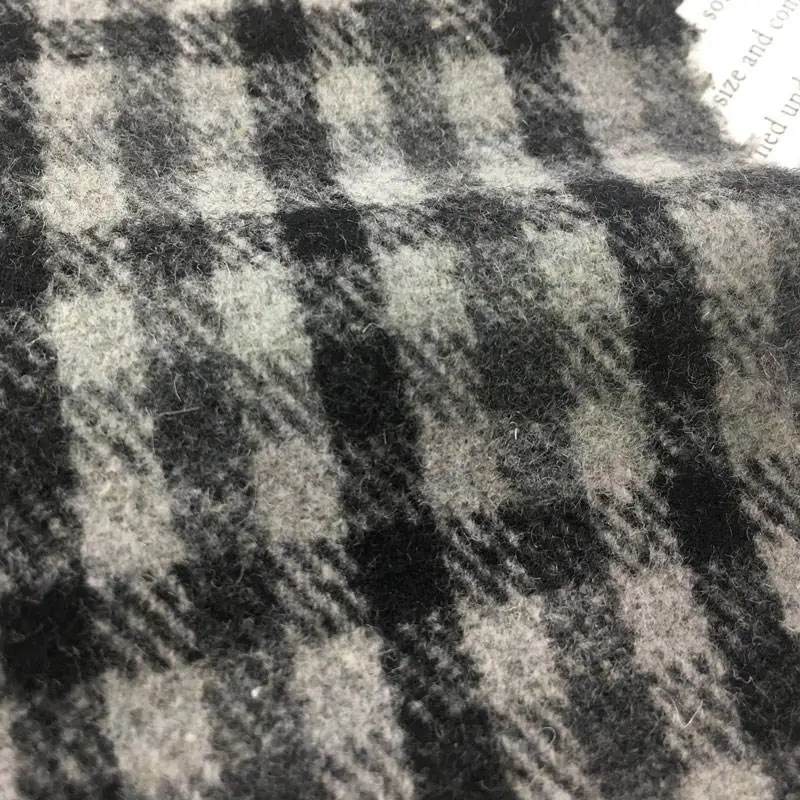 Scottish Trendy Brown Poly Viscose Stripes Plaid Woolen Worsted Wool Checked Tartan Tweed Fabric Textiles for Suiting Hat