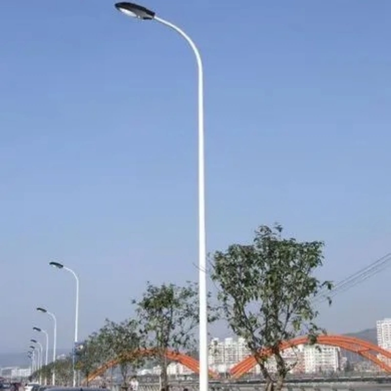 IP65 aluminium/acier inoxydable/galvanisé simple bras/double bras 8m 10m lumière solaire LED de rue