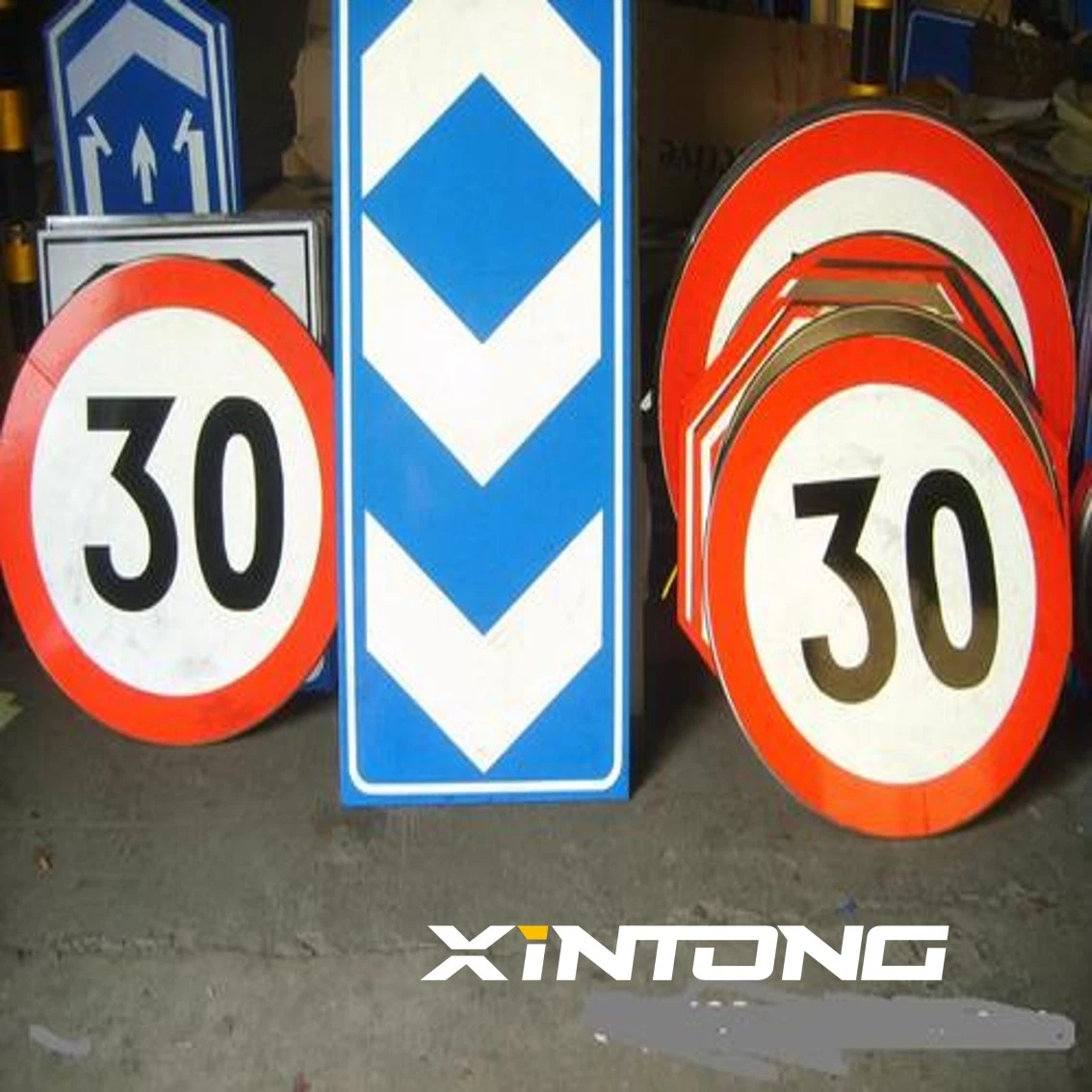 Xintong Portable High quality/High cost performance  Main Roadtraffic Feedback Signs Holder