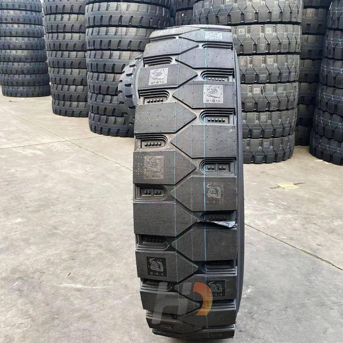 China Radial Truck & Bus Tyre Passenger Car Tyre TBR Tyre Manufacturer All Steel Radial Truck Tire TBR Tire and Bus Tires