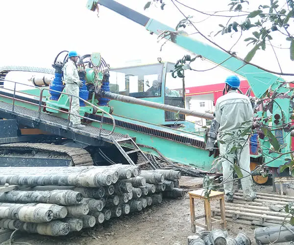 Ausgezeichnete Preis Leistung 133kw Bohrgeräte mit Stahl Crawler