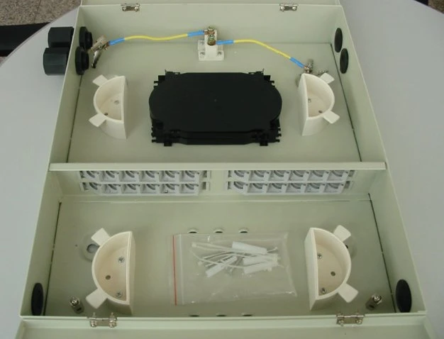 Caja de distribución de fibra óptica