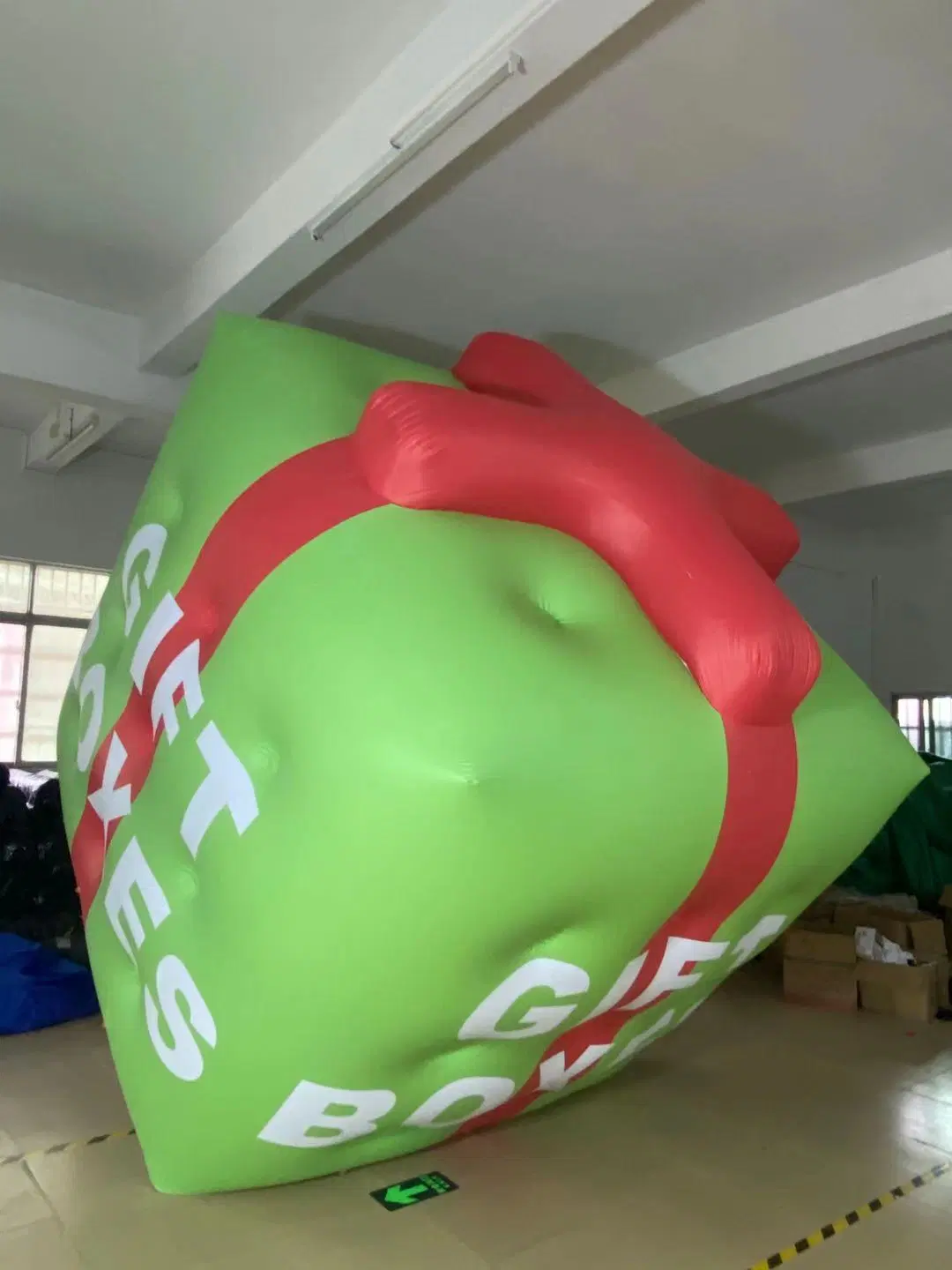 Boyi Giant Custom Inflatable Christmas Large Presents Gift Box Parade Balloon