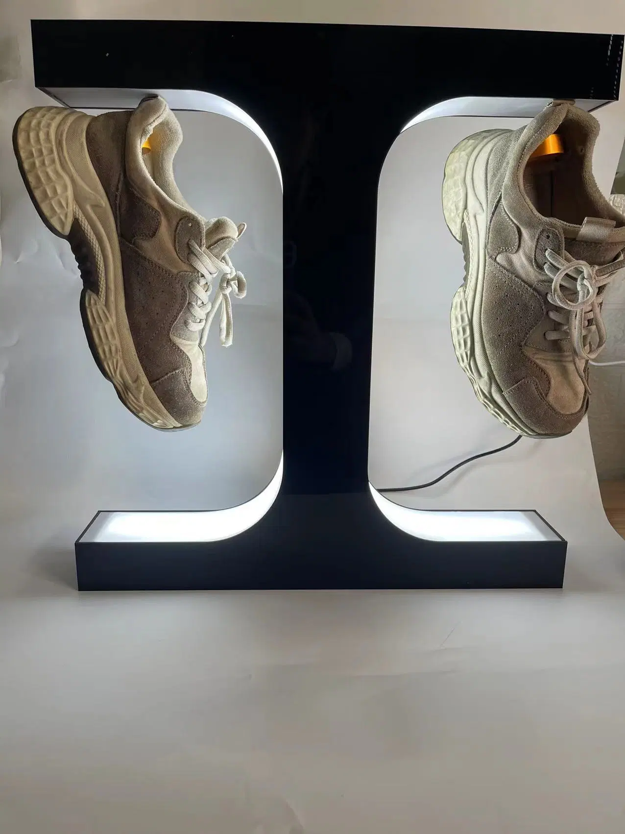 360 Rotating Customize Logo LED Light Magnetic Levitation Floating Two Shoes Sneaker Pair Display Stand