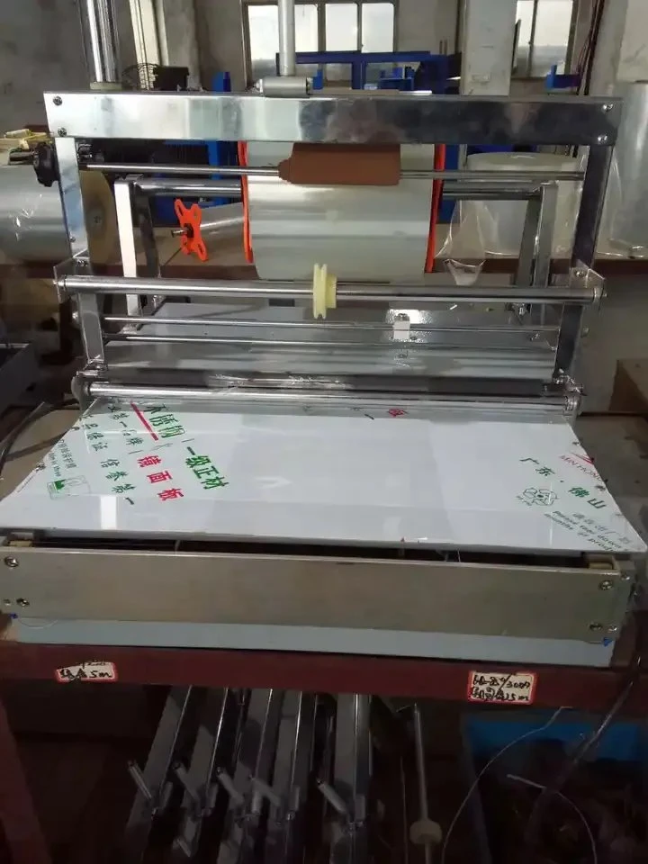 Automatic Stretch Film Making Transparent BOPP Cellophane Wrap Machine Cigarettes Box Three-Dimensional Packing Machine