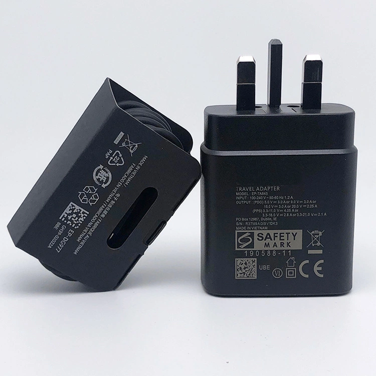 Customized Hot-Selling Original Quality Mobile Phone Fast Charger Kit USB-C 25W Travel Adapter UK 3 Pins Plug