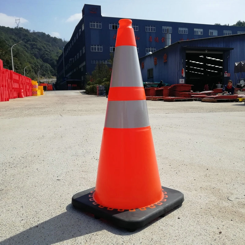 Yellow Road Safety Light Marking Warning Reflective Red Road Cone for Highway