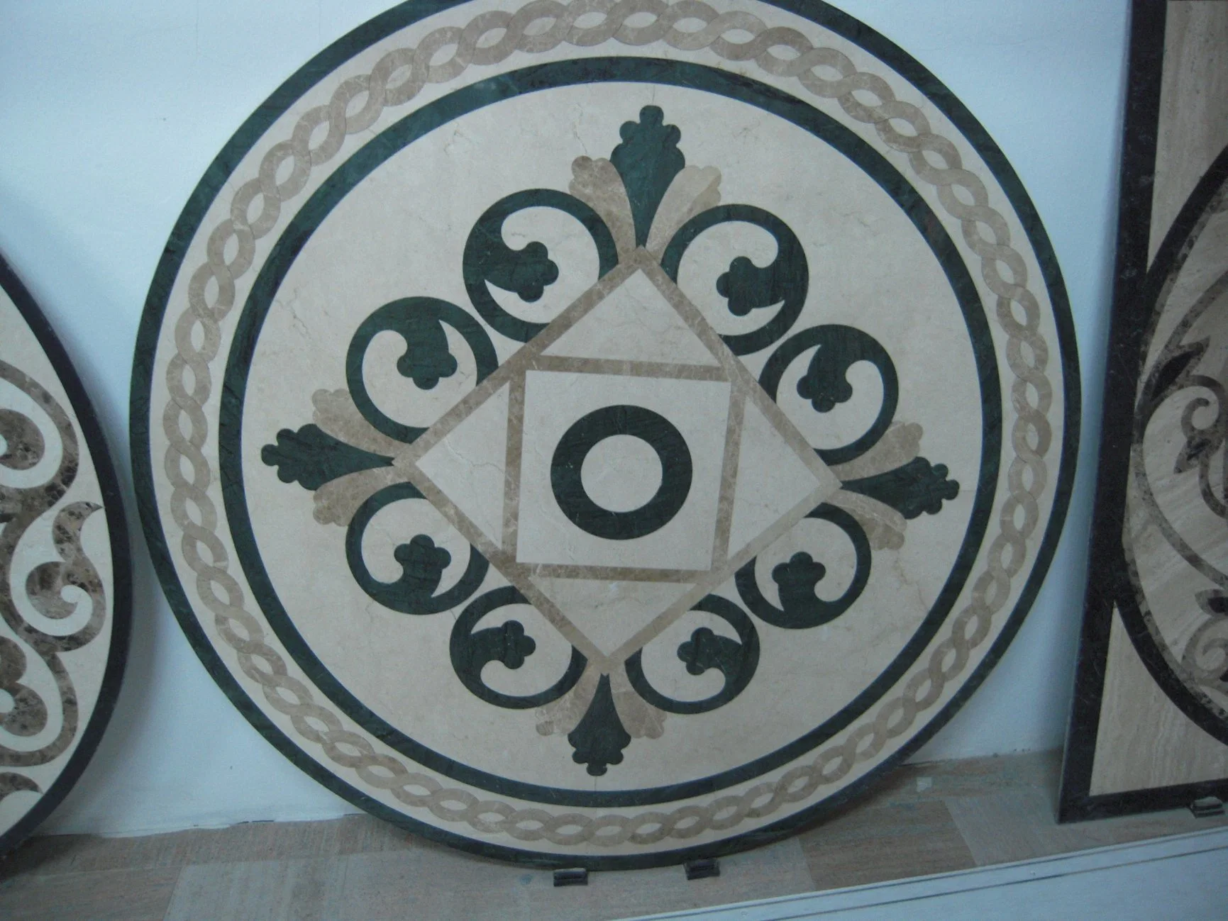 Classic Marble Patterns Waterjet Medallion Floor Tiles Natural Stone Factory Direct Sale