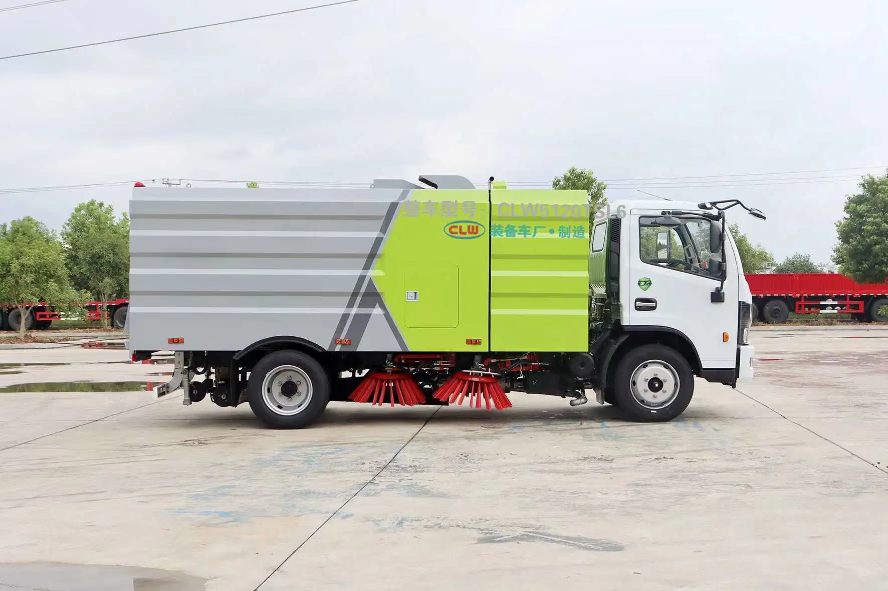 Dongfeng 120p 130HP 4000litre réservoir d'eau Road Sweeper chariot avec la pompe haute pression 5 de la GAC pétrolier à ordures