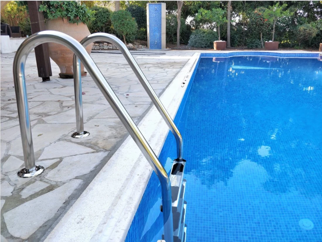 Accesorios de piscina piscinas de acero inoxidable 304 de la escalera piscina 316 Inox Escalera Piscina Río océanos