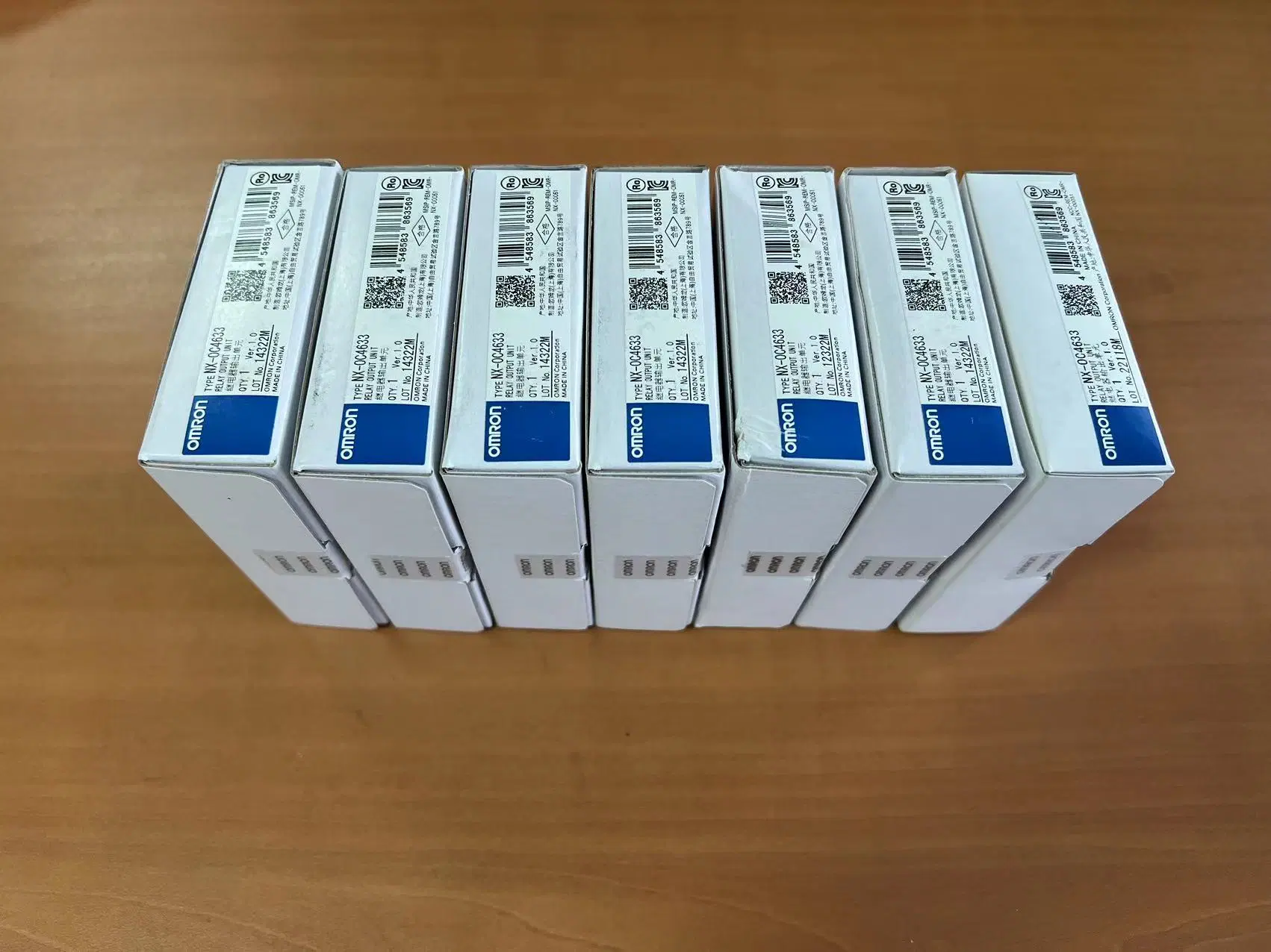 (Original PLC and Control Accessories) G9SA-Ex301 Cpm2a-30cdt1-D Cpm2a-30cdt-D Cpm2a-40CDR-a Cpm2a-40CDR-D Cpm2a-40cdt1-D