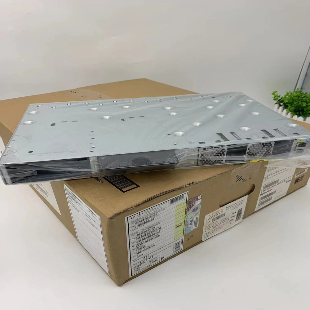 Original New Cisco 9200 Series 24 Ports Network Switch C9200L-24p-4G-a