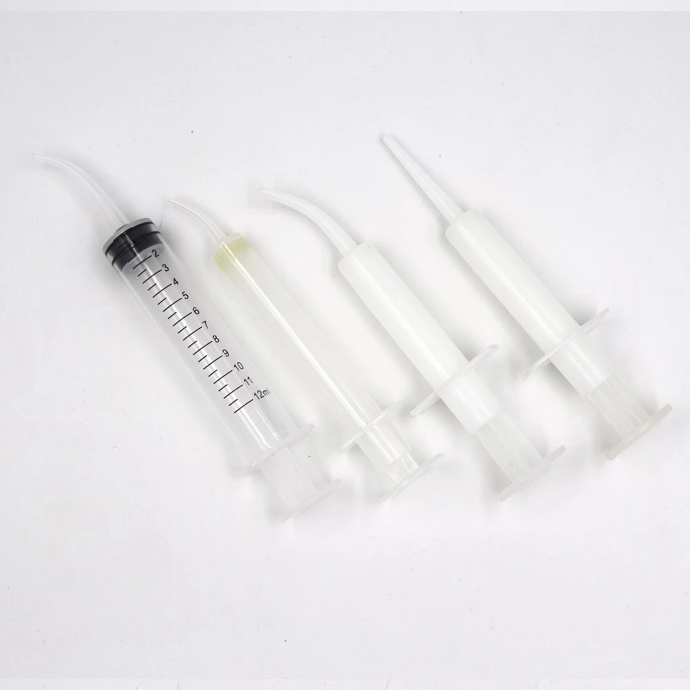 Dental PP Material Syringe Curved 5 Ml with Seal Ring