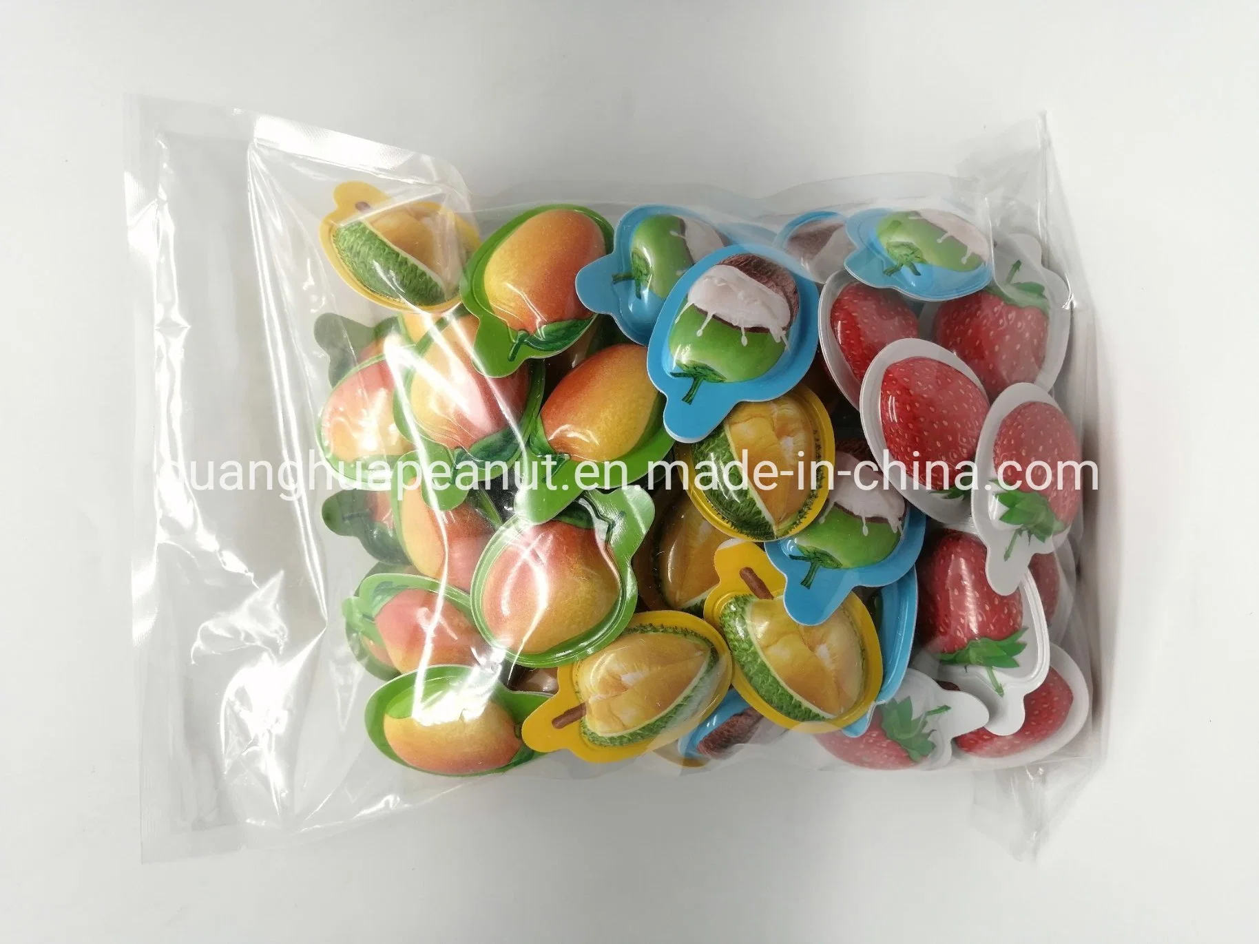 Made in China Three Dimensional Strawberry Flavor Toy Milk Candy