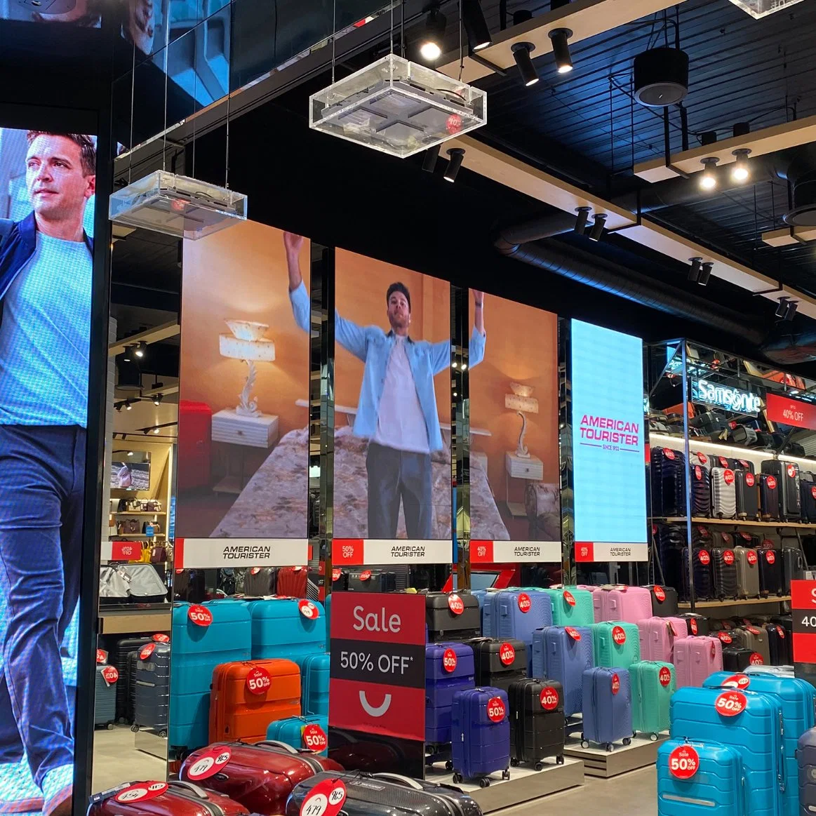 P1 P8 Highlight Supermarket Advertising Stadium Full Color Screen Waterproof Indoor and Outdoor LED Display