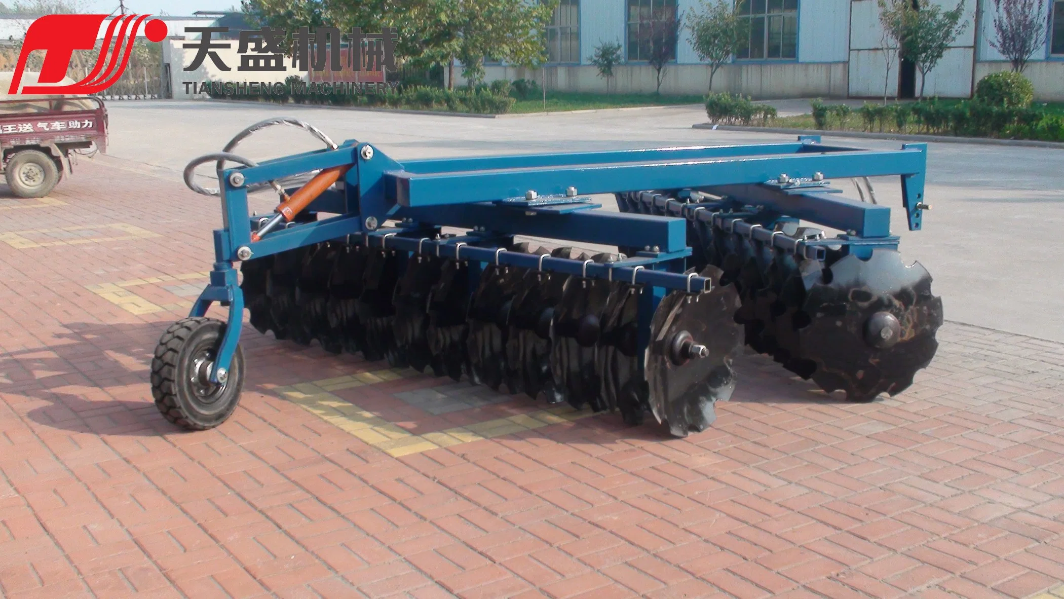 Neue Landmaschinen Ausrüstung Hydraulischer Offset Halbmontierte Heavy Duty Disc Harrow