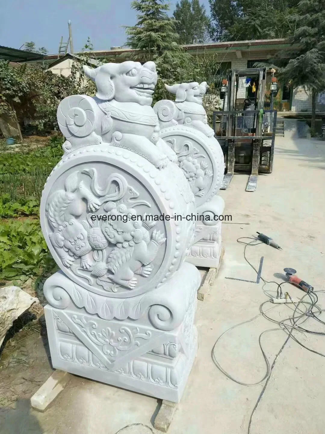 Lado de escultura em mármore branco para Decoração/Colecção de Arte