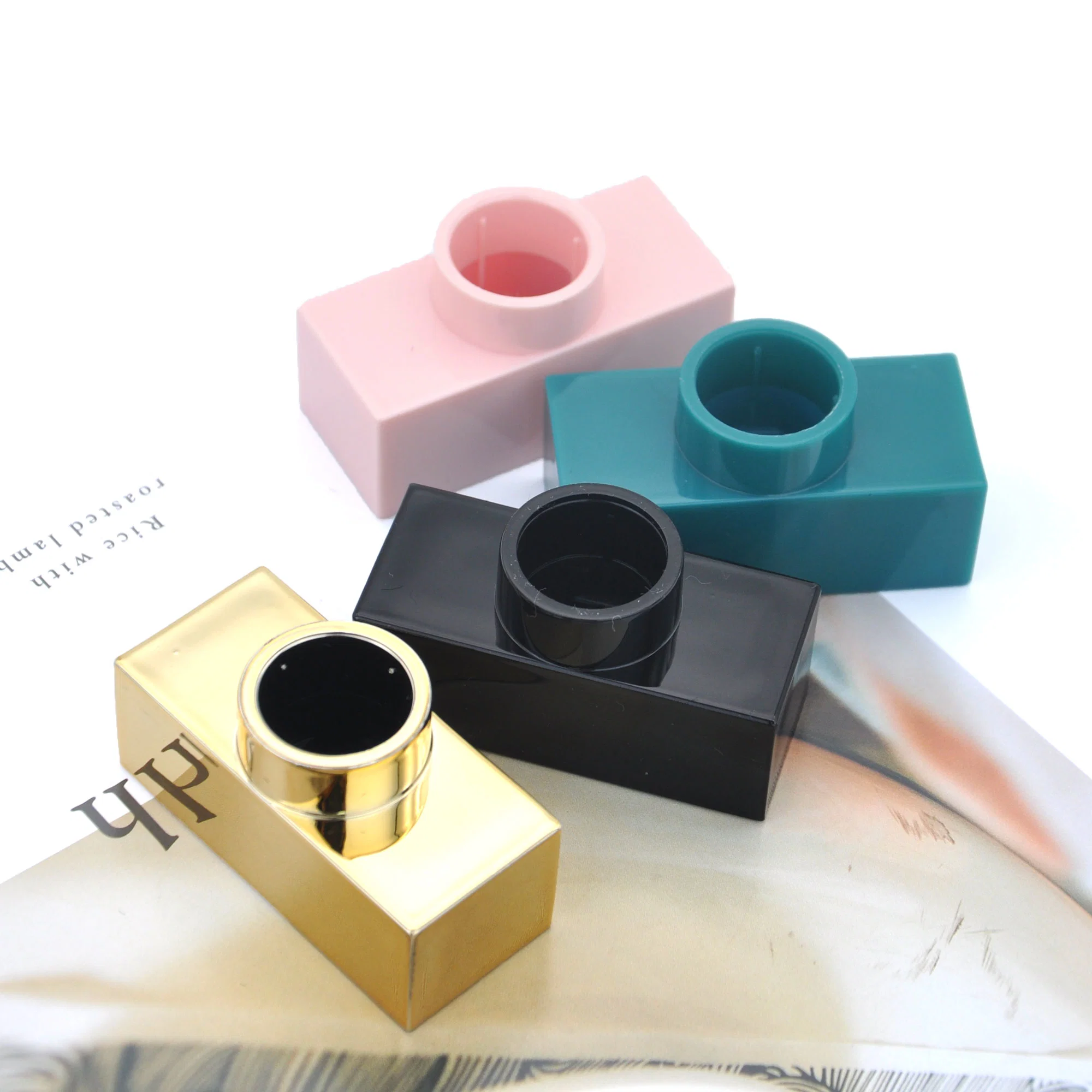 Cute Inner Plastic Square Gold Silver Zamac Cap for Perfume Spray Glass Bottle