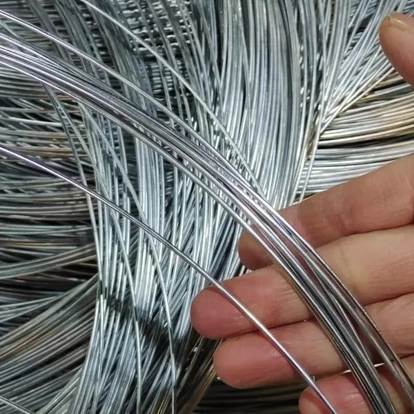 Alambre de acero de bajo carbono galvanizado a 3mm 4mm 5mm 6mm 1670MPa Alto Límite Elástico cable PC Precio Cable de acero de hormigón pretensado