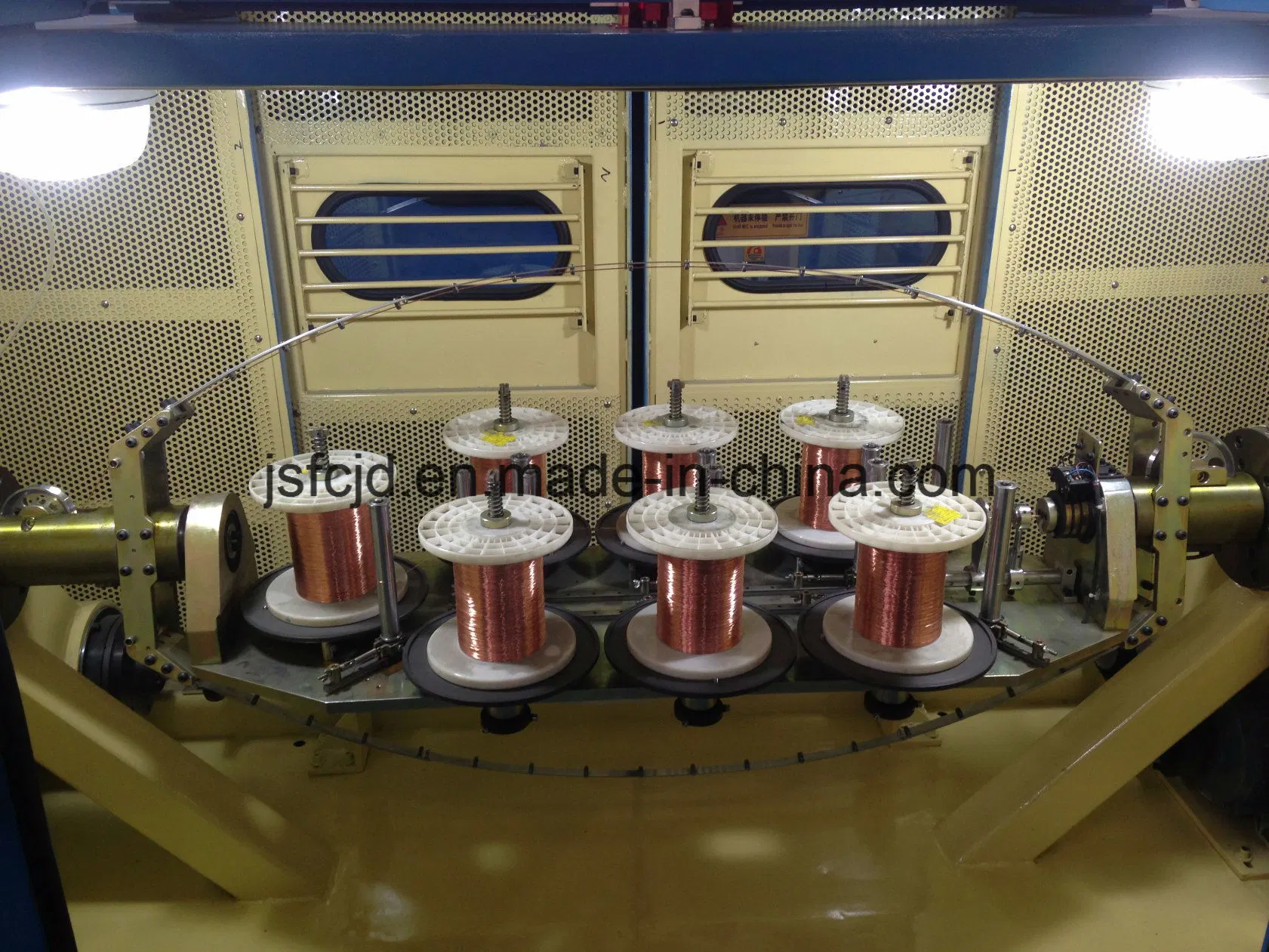 Bare Copper Cable Wire Twister Bunching Twisting Stranding Winding Extrusion Extruder Drawing Coiling Recycling Making Tubular Cutting Machine