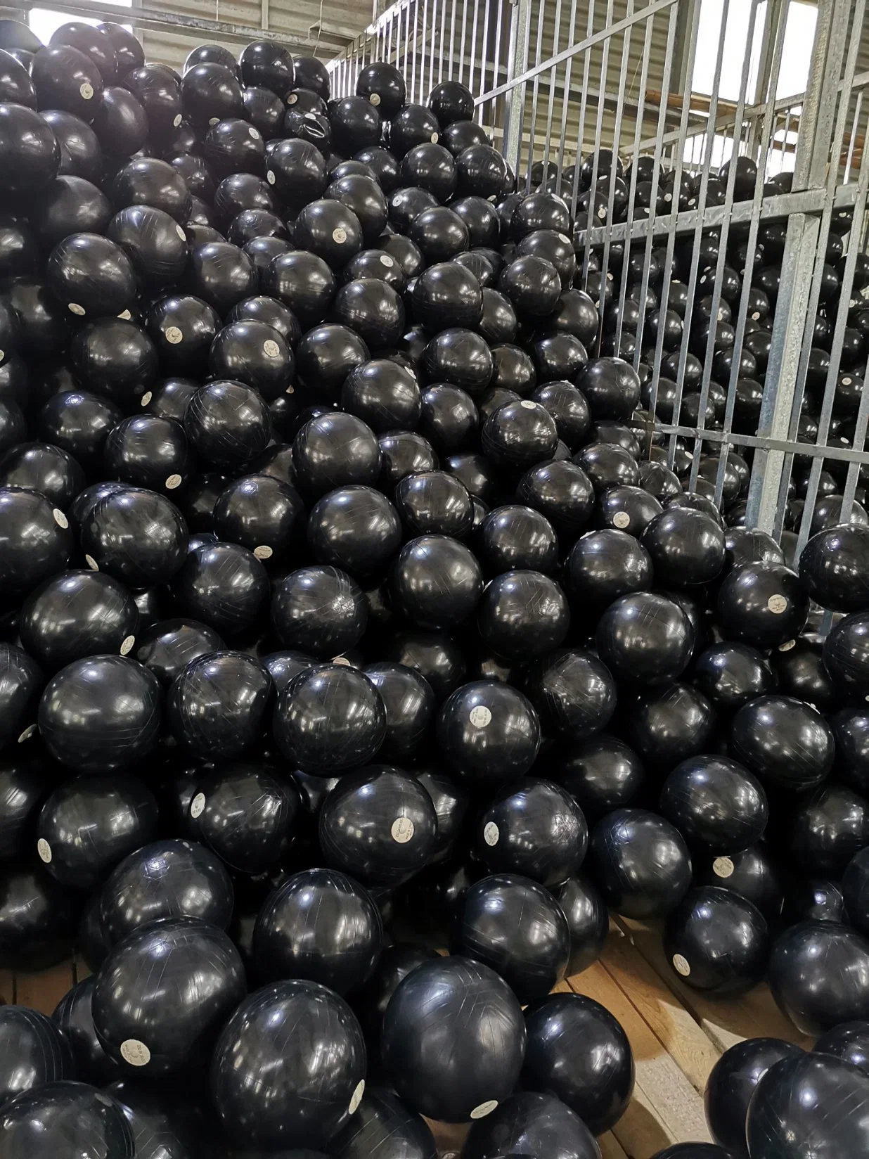 Original Factory Supply High quality/High cost performance  Football, Basket Ball, Volley Ball Use 30% Butyl Bladder