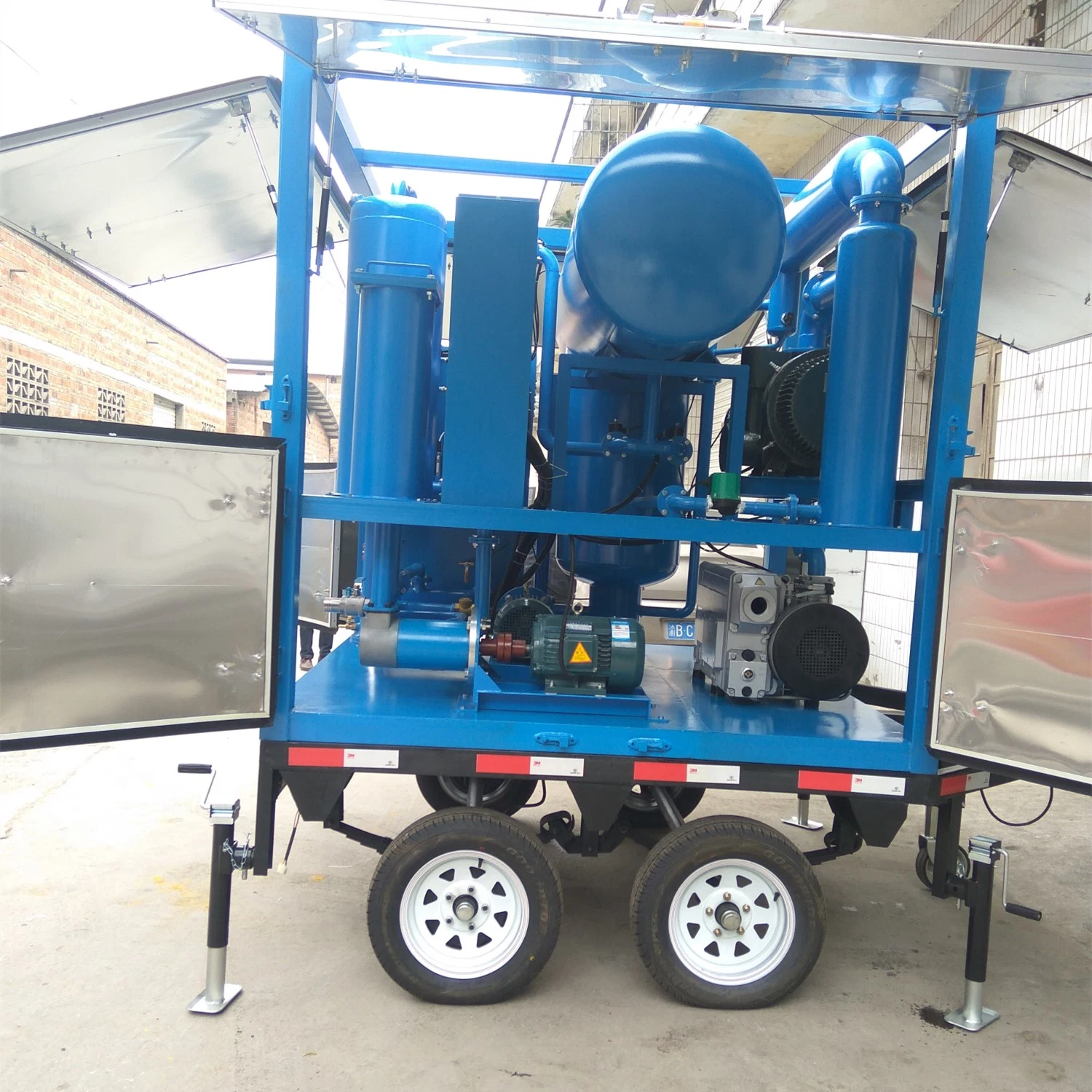 Weather--Proof Dust-Proof Vacuum Dehydration Degassing Mobile Transformer Oil Purification Machine