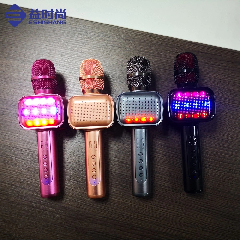 USB Wireless Microphone Karaoke Microphone Speaker with LED Flash Light