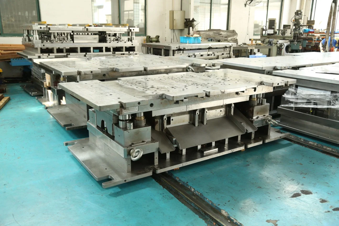 Laundry Washing Machine/Industrial Washing/Dry Clean/Cleaning Machine Assembly Line Automatic Assembly Line Machine