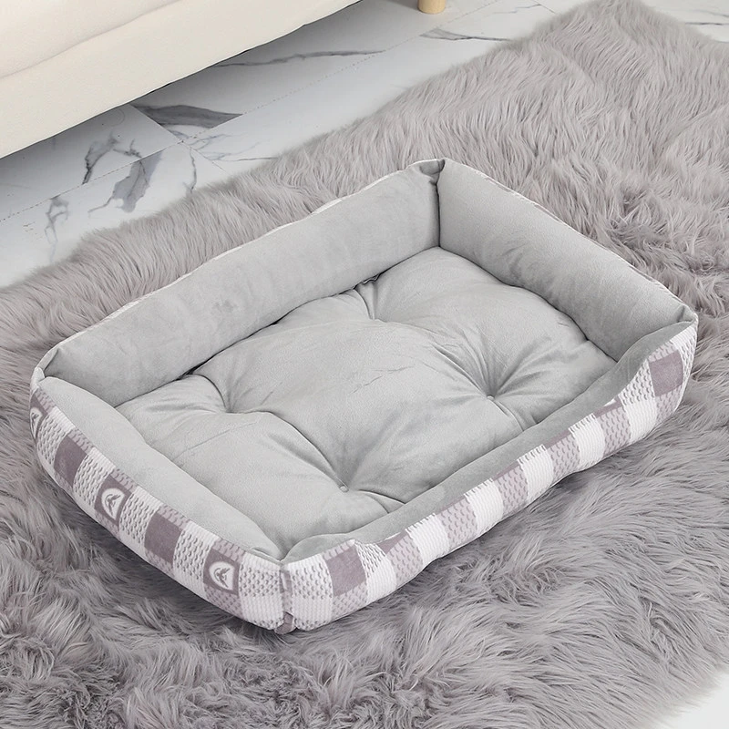 Comfortable Pilling Resistant Pet Bed for Cat and Dog Keep Warm in Winter