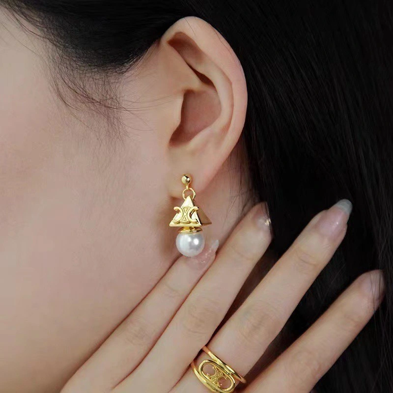 Fashion Women Pearl Earrings Golden Luxury Branded Designe Pyramid Jewelry for Famale