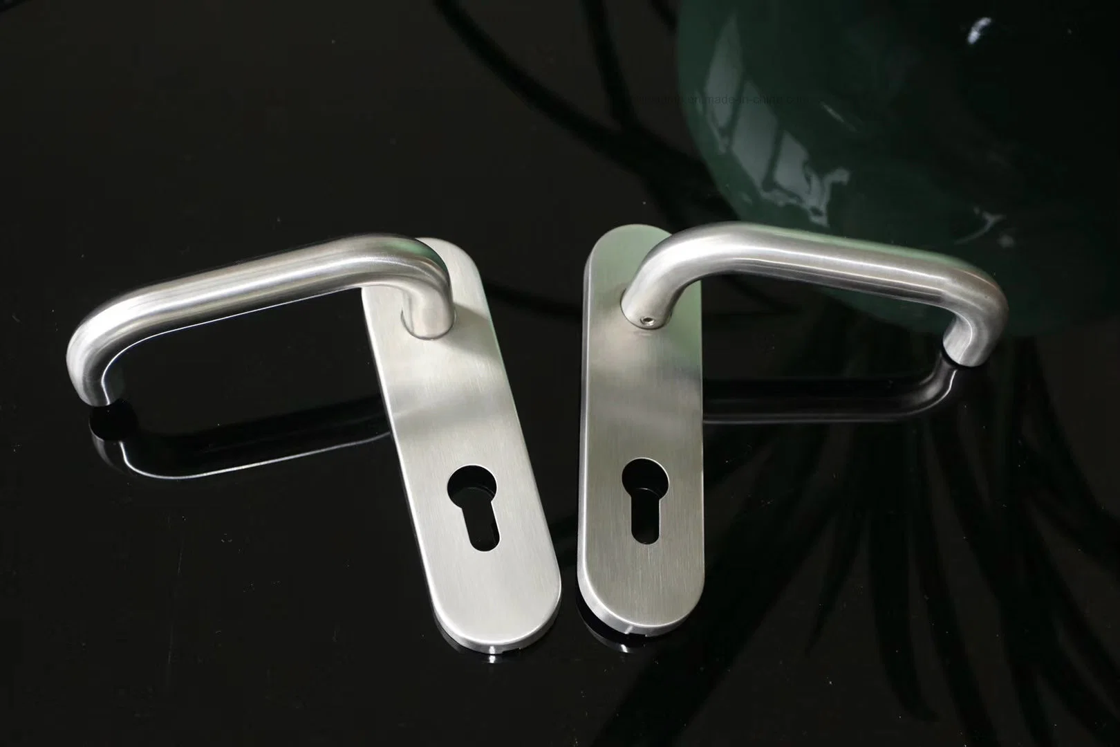 High quality/High cost performance  #304 Stainless Steel Wooden Door Handle/Lever Handle (HM512-HK11-SS)