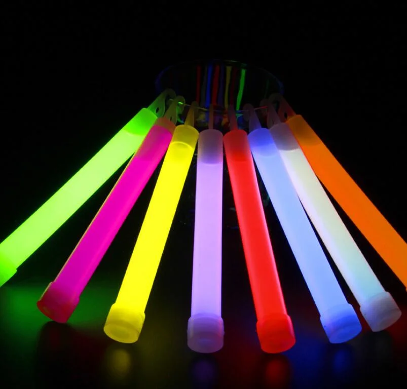 Hot Sales bâtons phosphorescents bâton lumineux chimique 6 pouces bâtons de préchauffage Pour la partie cadeaux promotionnels