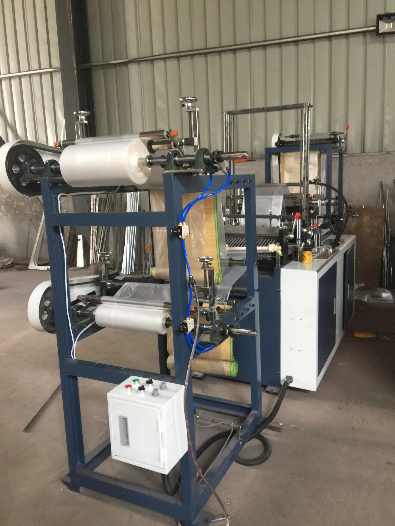 Flat Plastic Bag Cutting Rolling Bag Making Machine