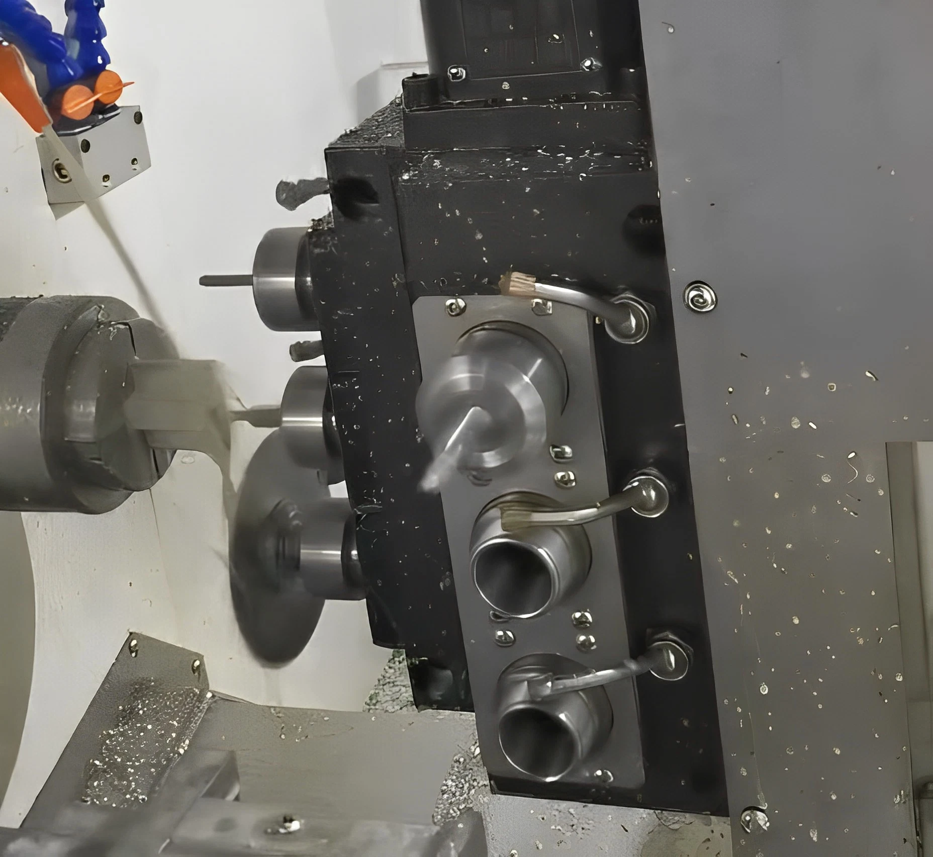 Ck6132 de tournage et fraisage CNC rail de guidage linéaire de la machine composite Outils tour