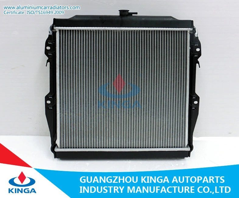 Aluminum Plastic Auto Radiator for Toyota Ln65/Rn8#/Rn13#&prime; 88-99