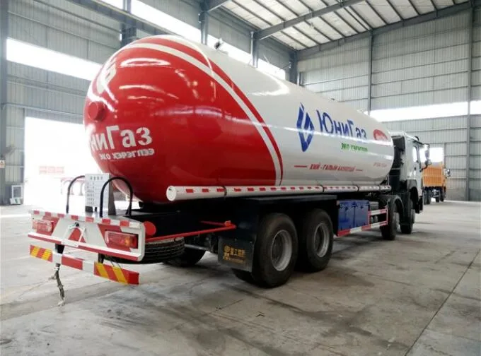 Large Gas Delivery Truck HOWO 8X4 15tons LPG Gas Haulage Tanker Truck for Mongolia