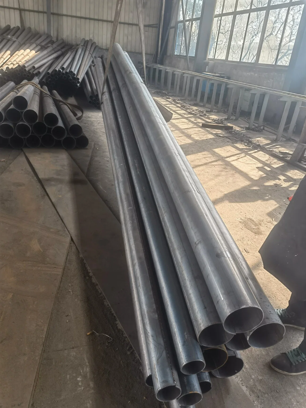 Round Steel Light Pole Price Municipal Street Lamp Poles with ISO