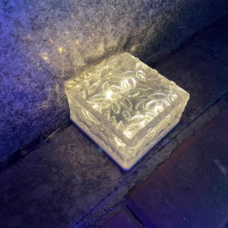 Jardín Decoración Vacaciones Venta al por mayor carga de prueba de Agua Solar de ladrillo de hielo paisaje plástico LED Iluminación decorativa patio