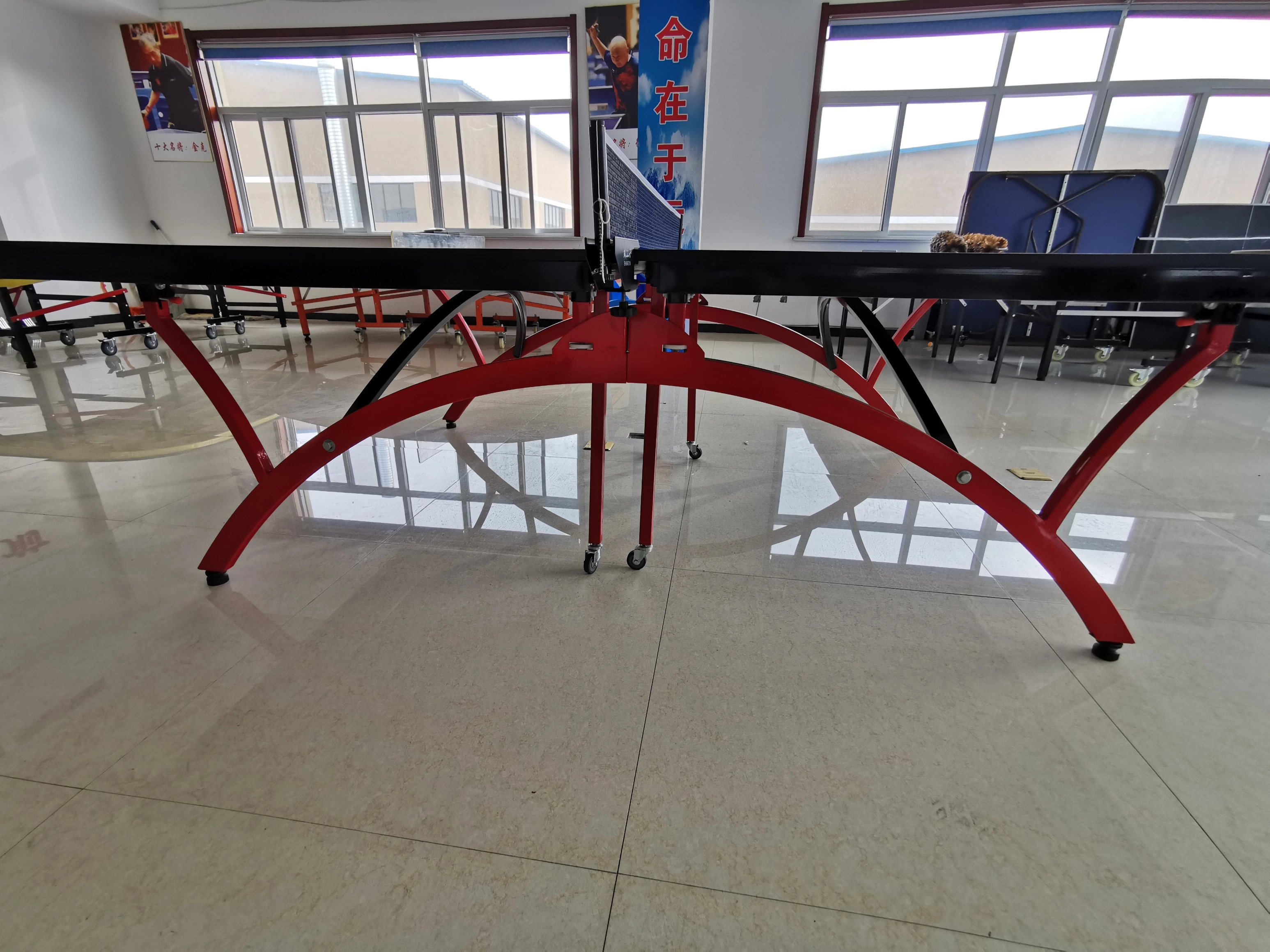 Indoor Advanced Roll-Away pliage double table de tennis, ping-pong Accueil Salle de gym de l'équipement