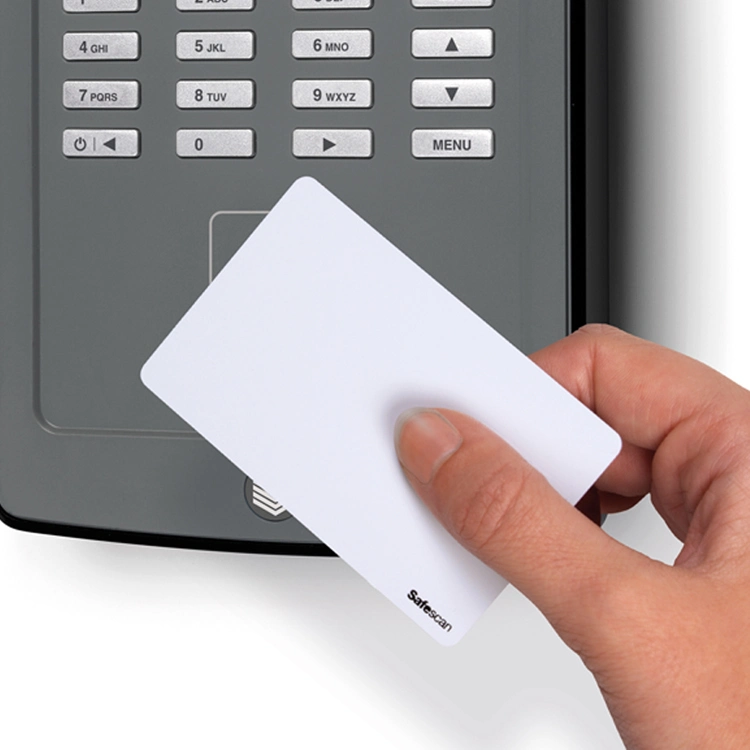 Tarjetas inteligentes sin contacto 125kHz Tk4100 RFID Thin Cards de bajo coste