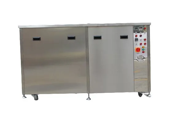 Industrial Ultrasonic Cleaner Covered with Cooling Coils Prevent Chemical Evaporation