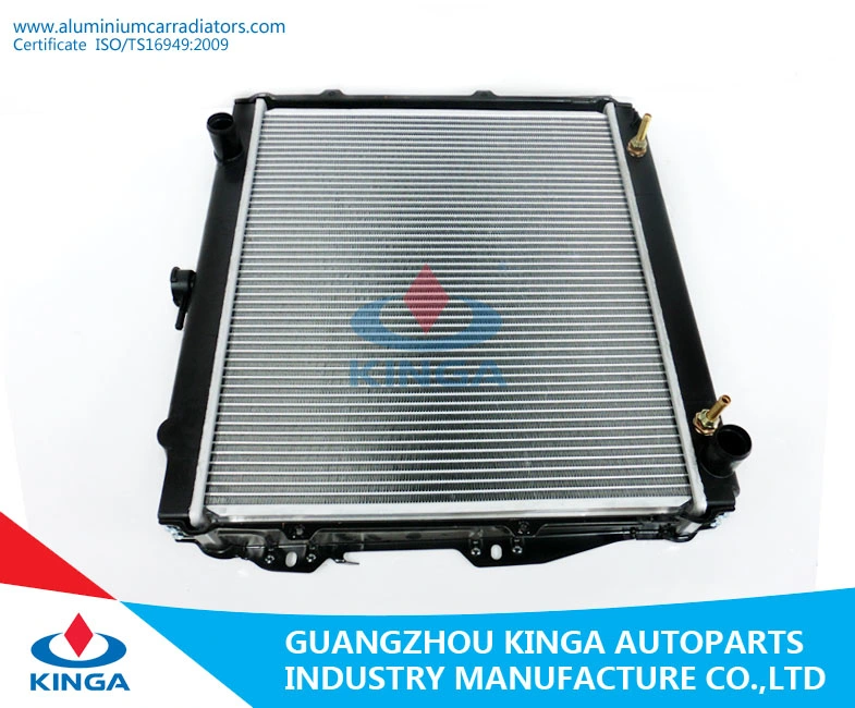 Aluminum Plastic Auto Radiator for Toyota Ln65/Rn8#/Rn13#&prime; 88-99